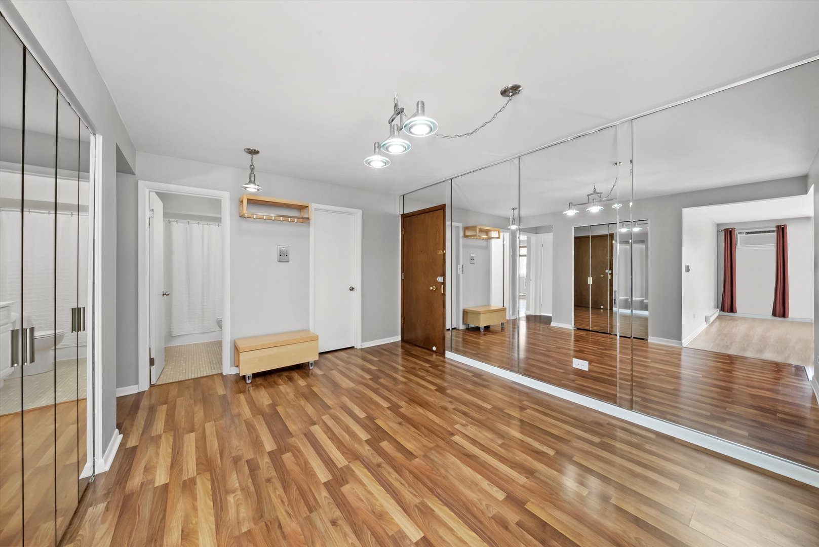 2218 N Newland Avenue Unit: 407