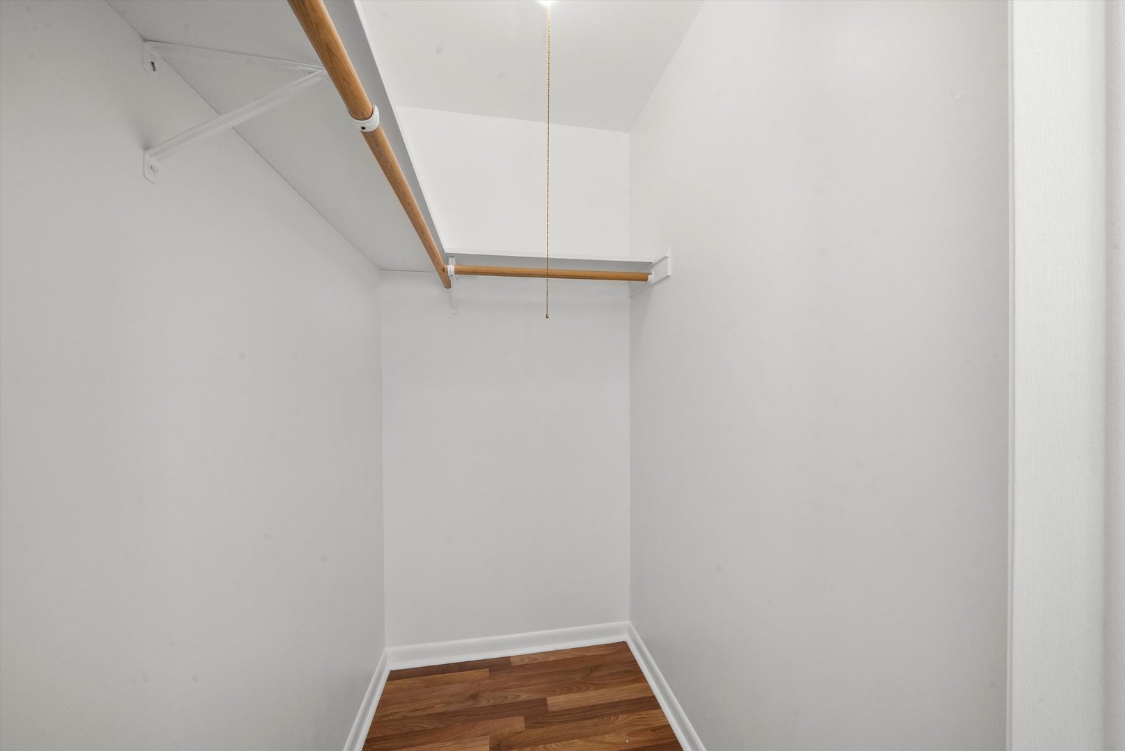 2218 N Newland Avenue Unit: 407