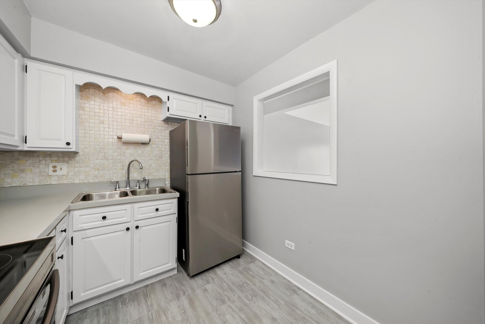 2218 N Newland Avenue Unit: 407