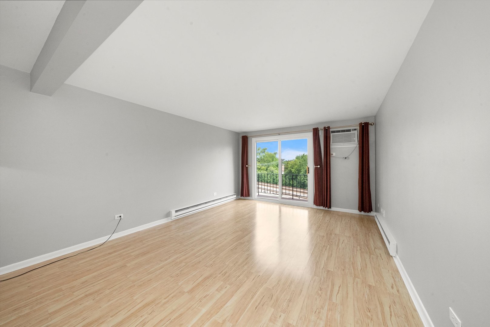 2218 N Newland Avenue Unit: 407