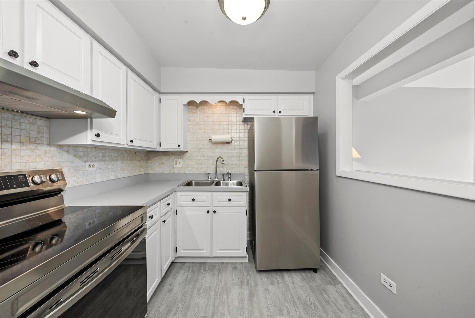 2218 N Newland Avenue Unit: 407