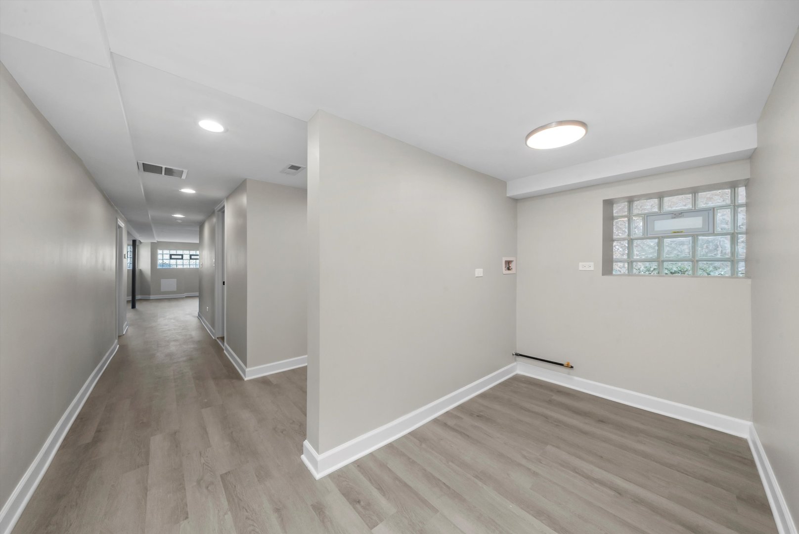 3138 N Marmora Avenue