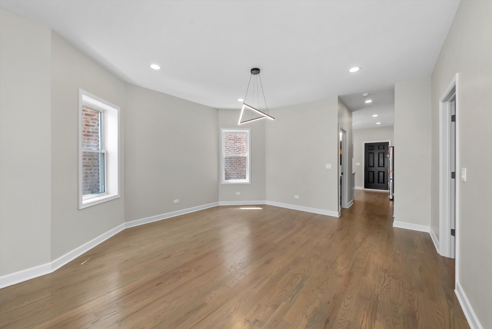 3138 N Marmora Avenue