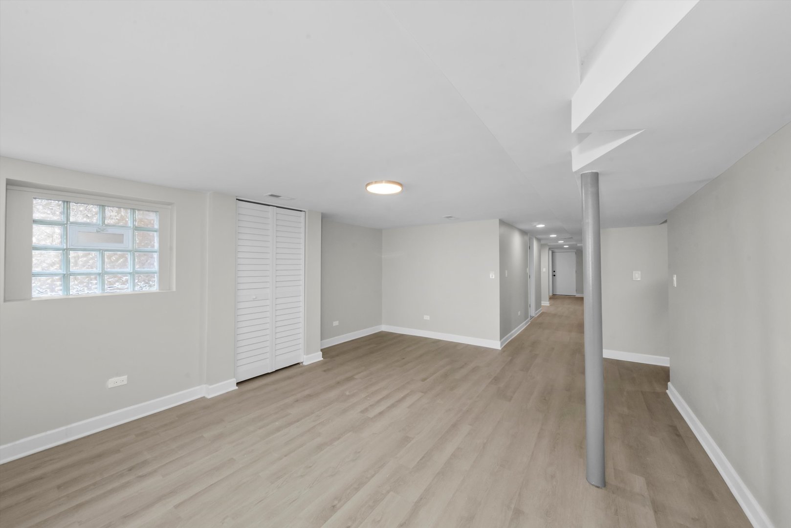 3138 N Marmora Avenue