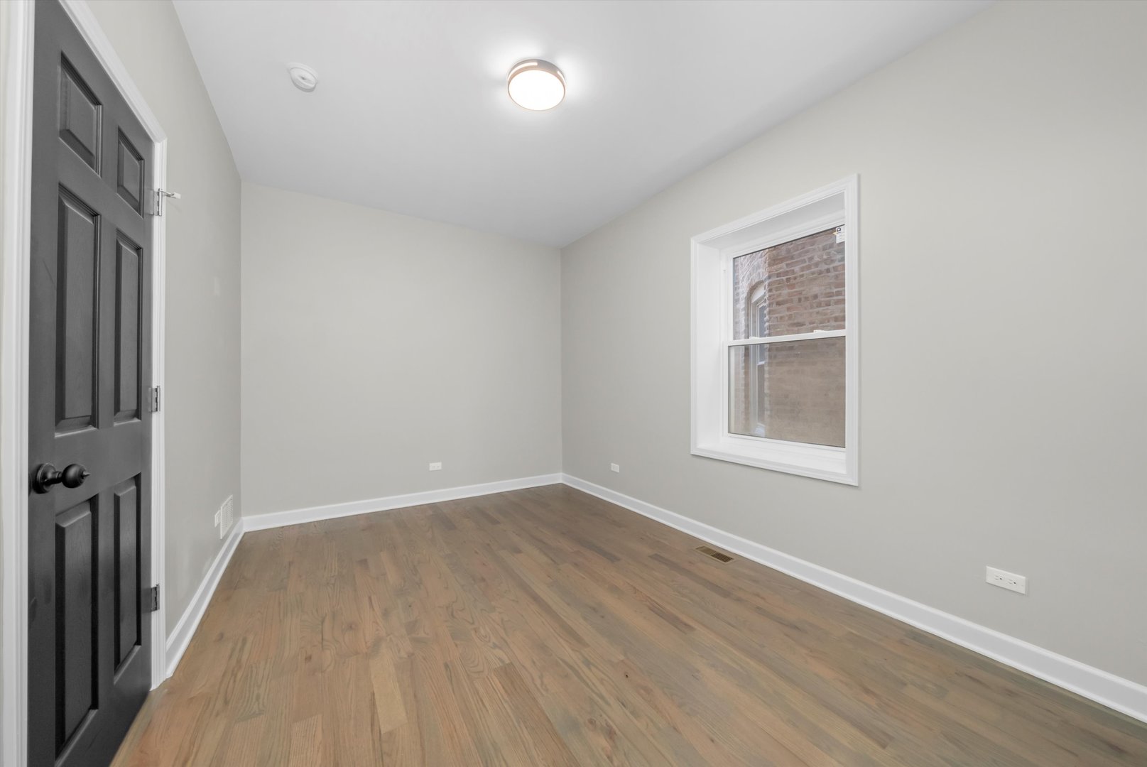 3138 N Marmora Avenue