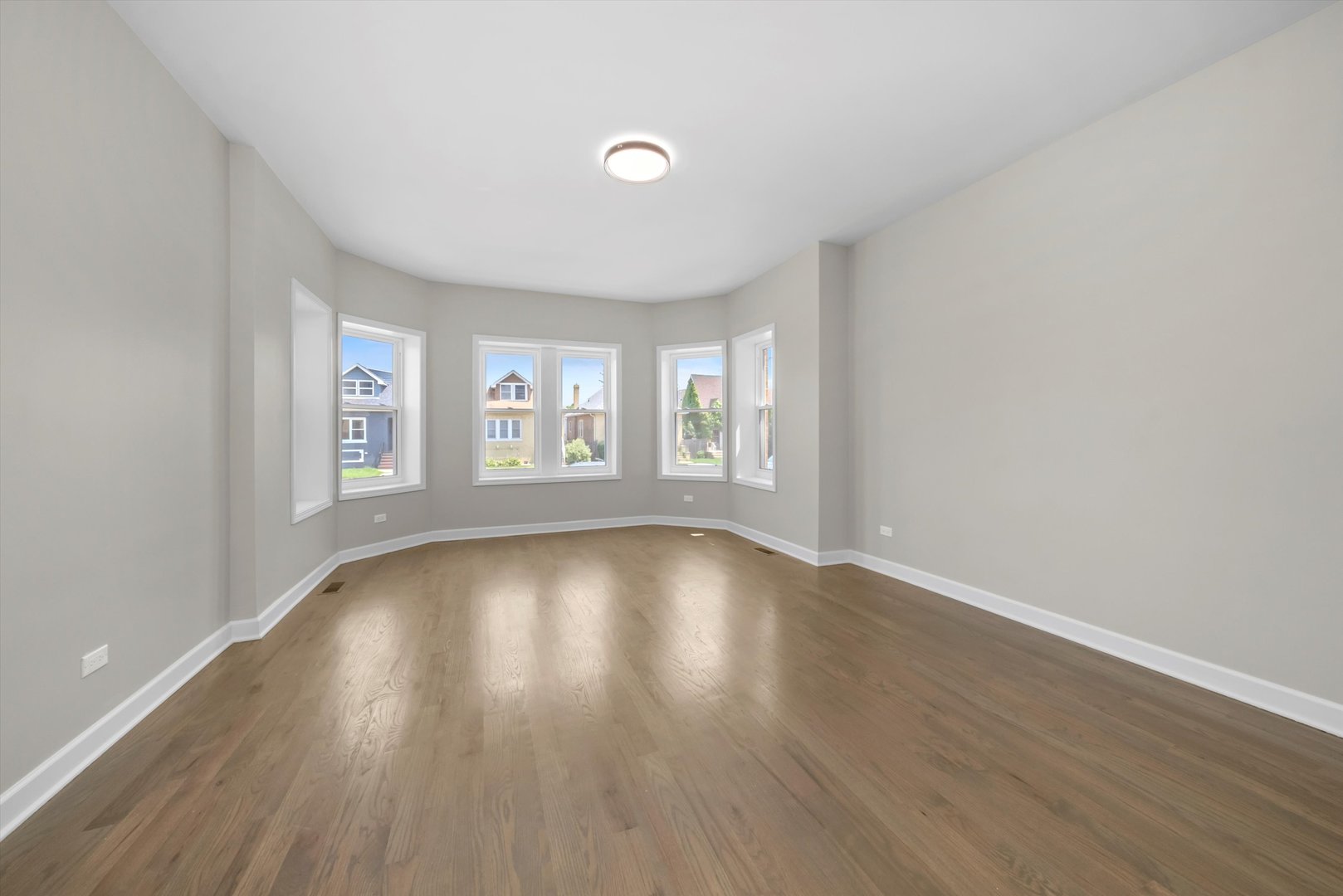 3138 N Marmora Avenue