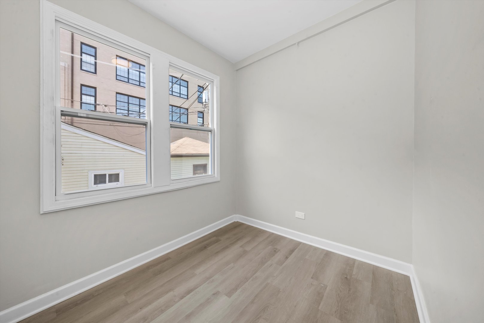 3138 N Marmora Avenue