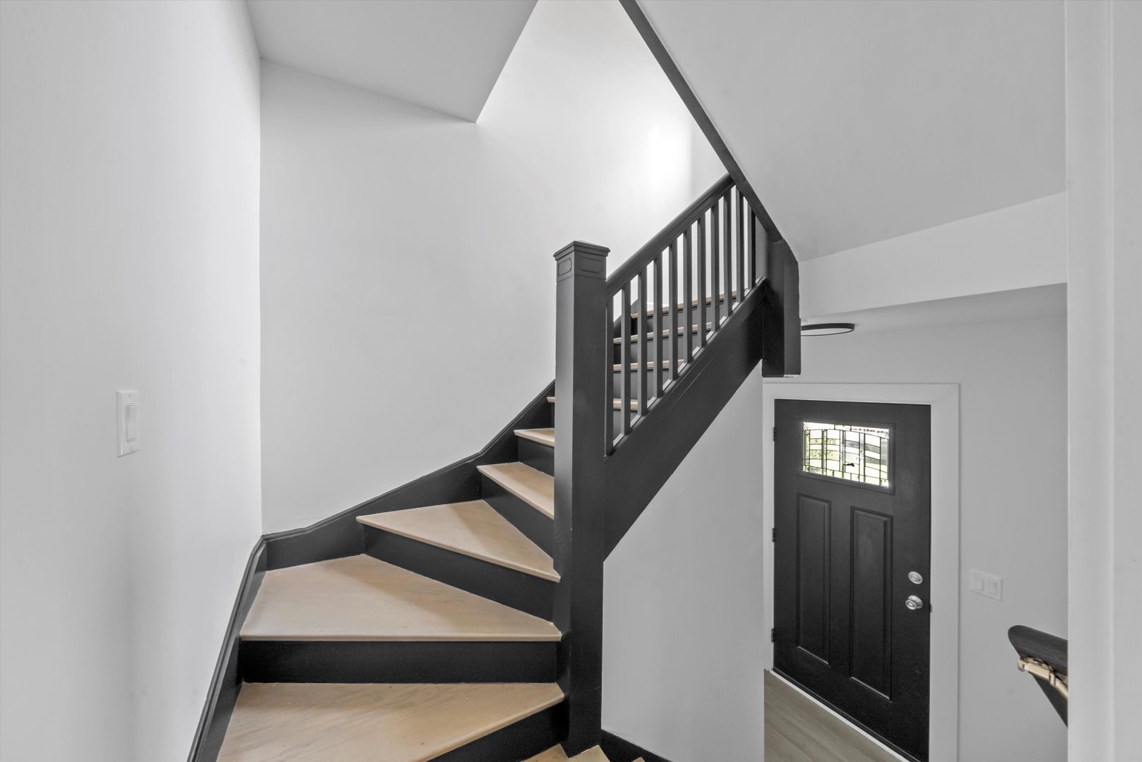 3138 N Marmora Avenue