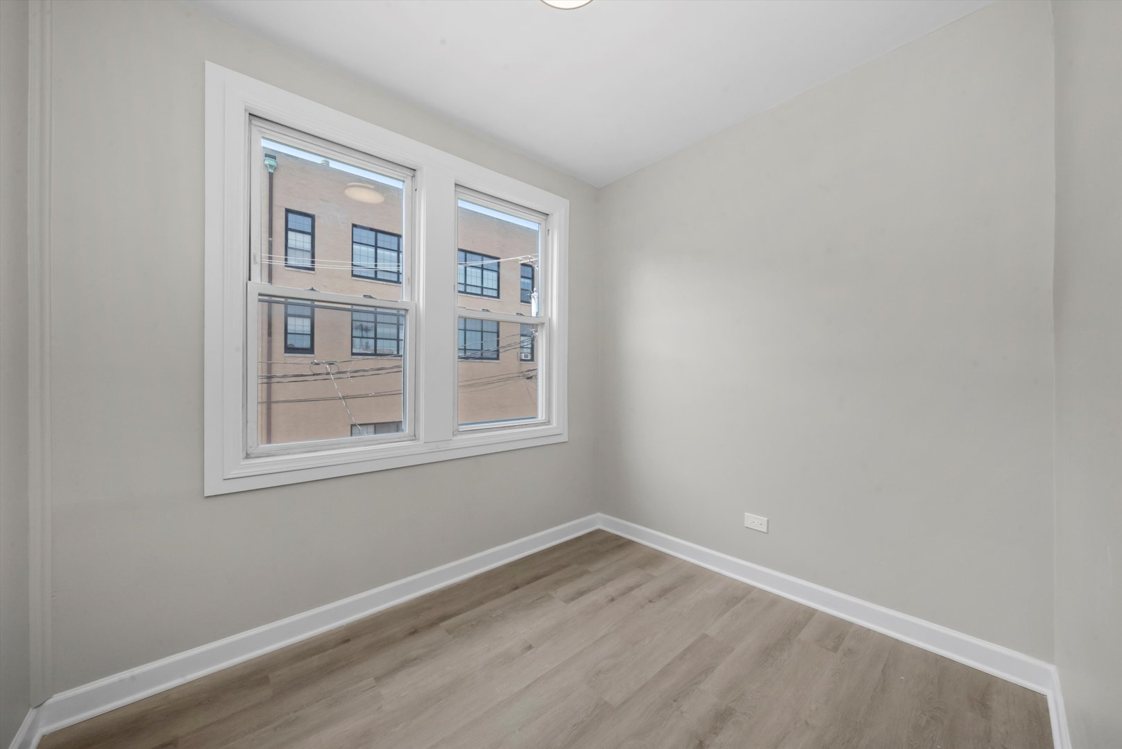 3138 N Marmora Avenue