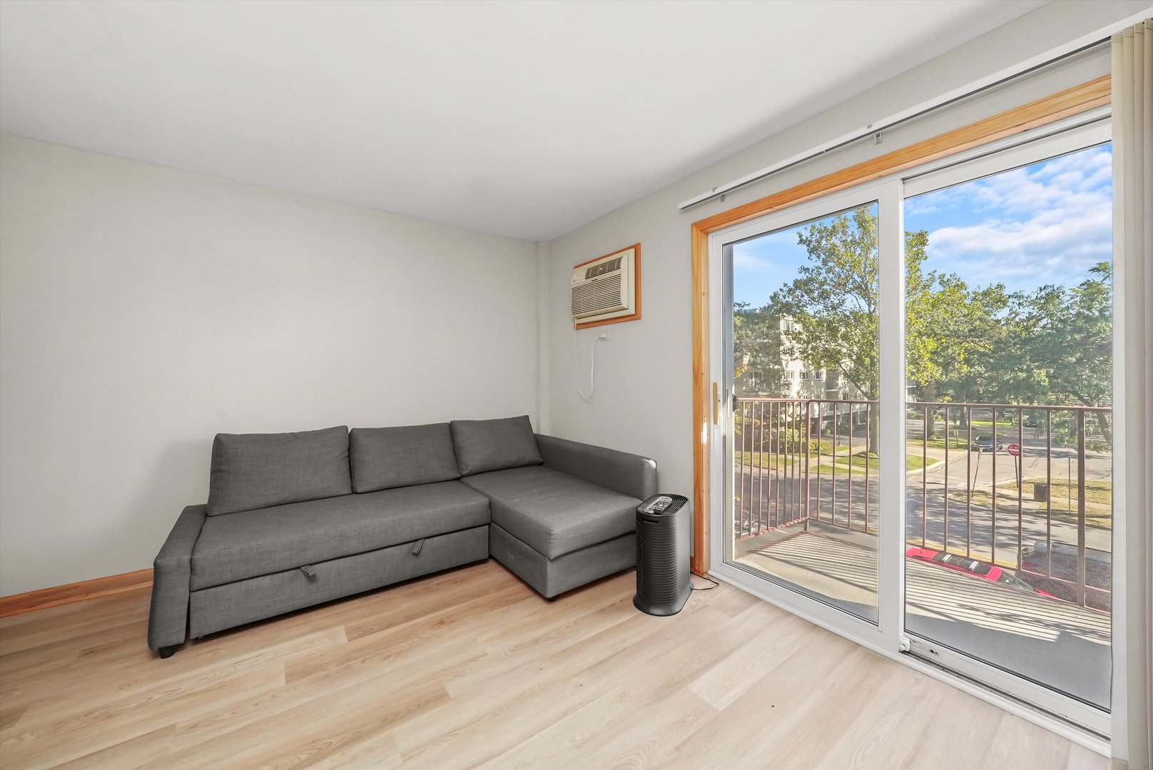 7830 W North Avenue Unit: 304