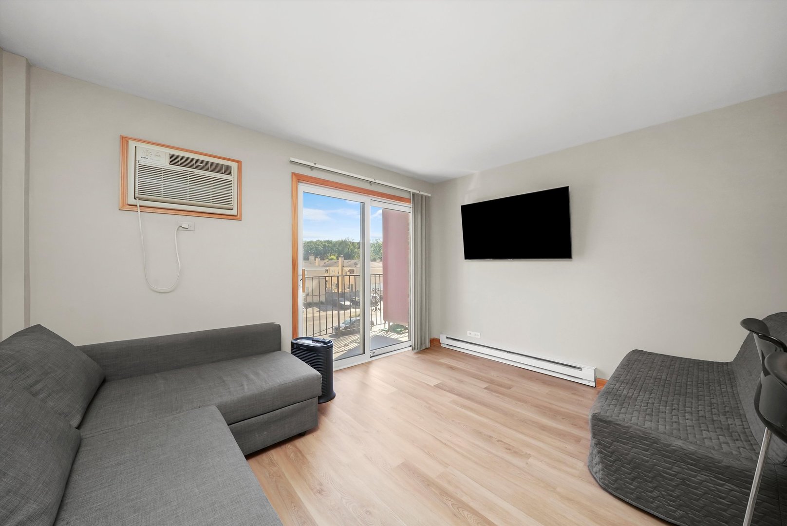7830 W North Avenue Unit: 304
