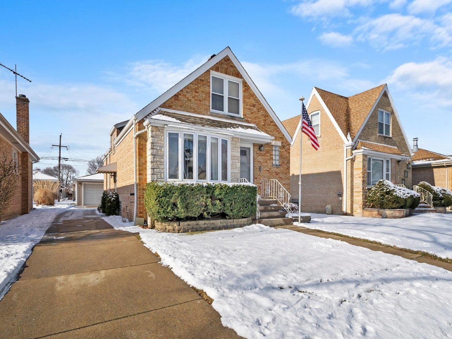 4936 N Natchez Avenue