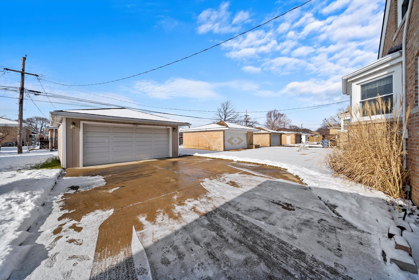 4936 N Natchez Avenue