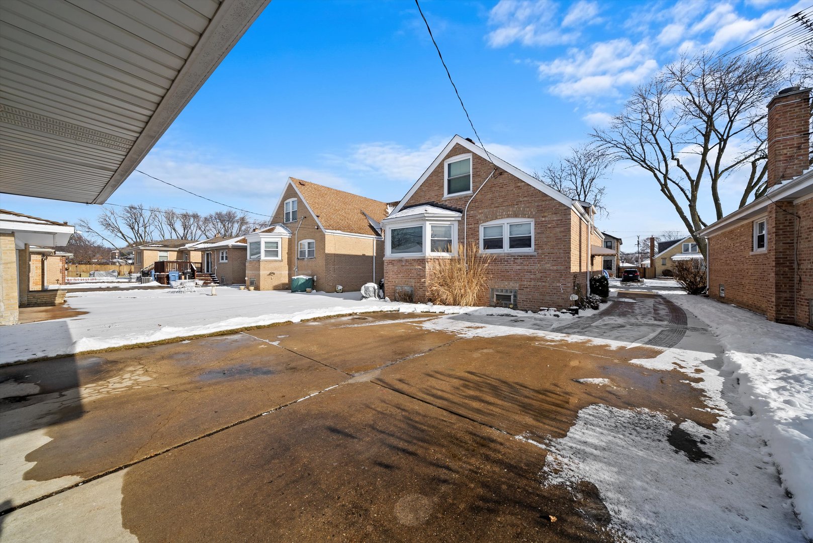 4936 N Natchez Avenue