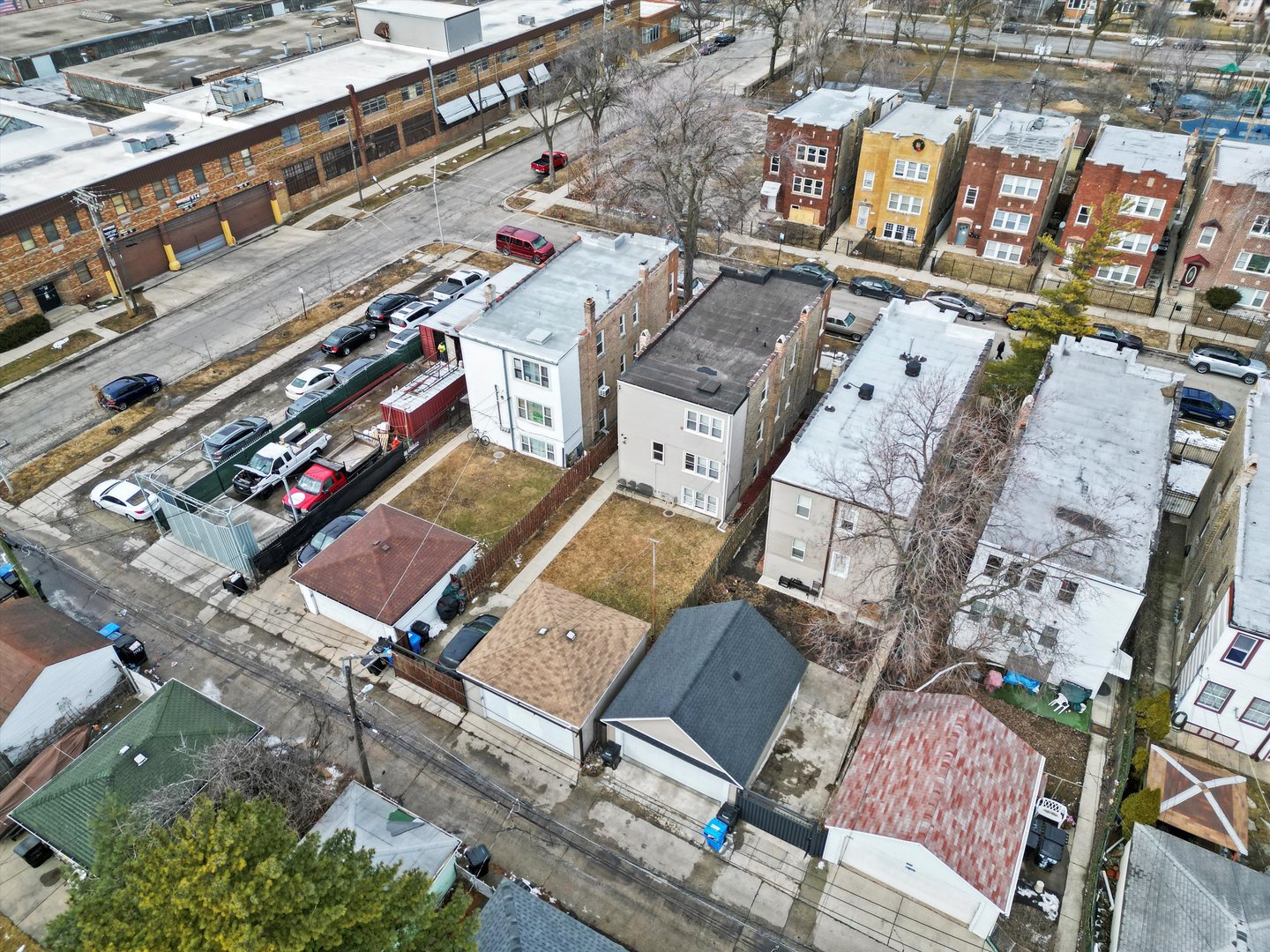 4449 W Walton Street