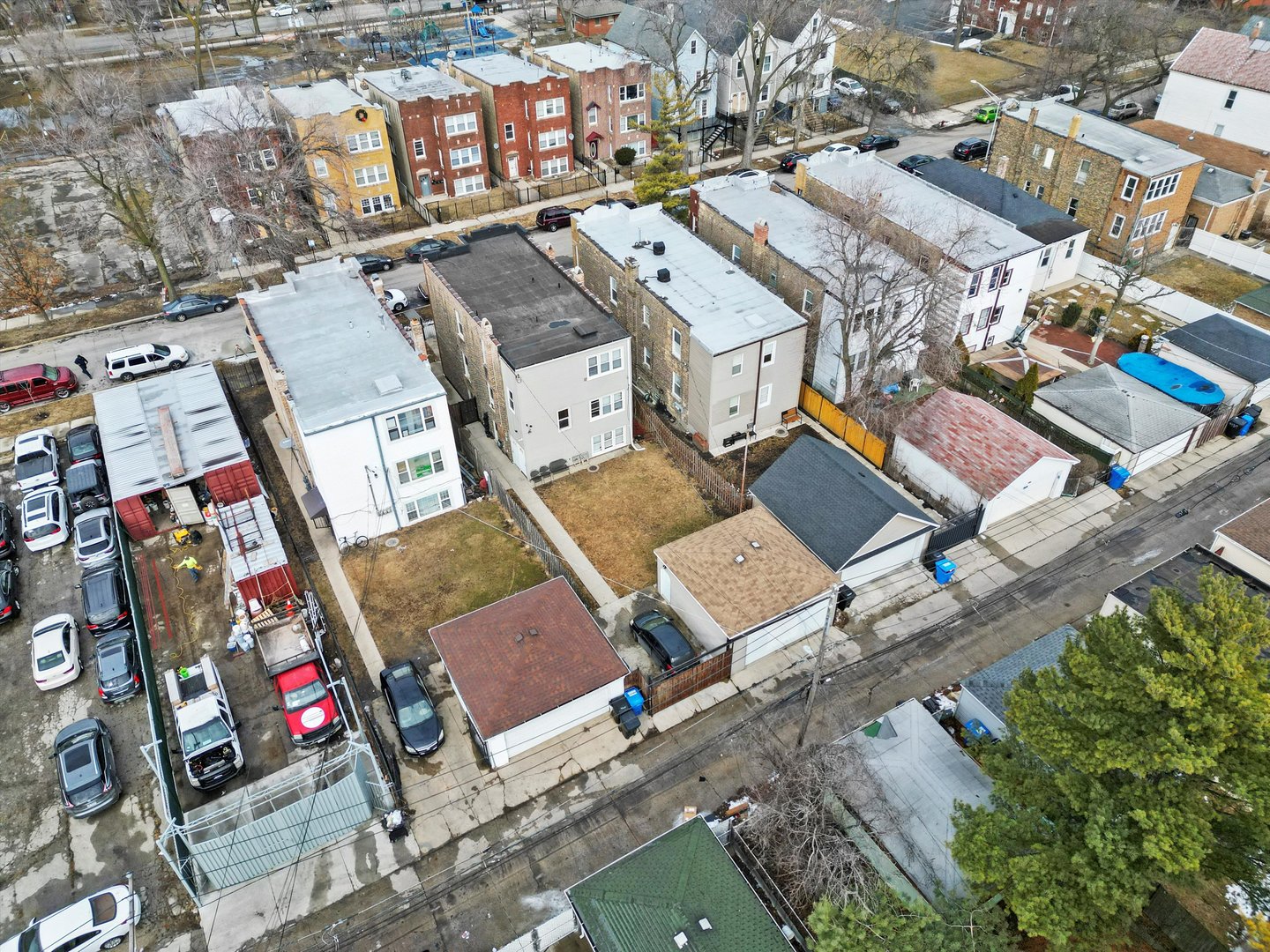 4449 W Walton Street