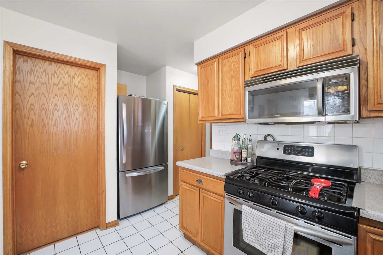 3421 N Overhill Avenue