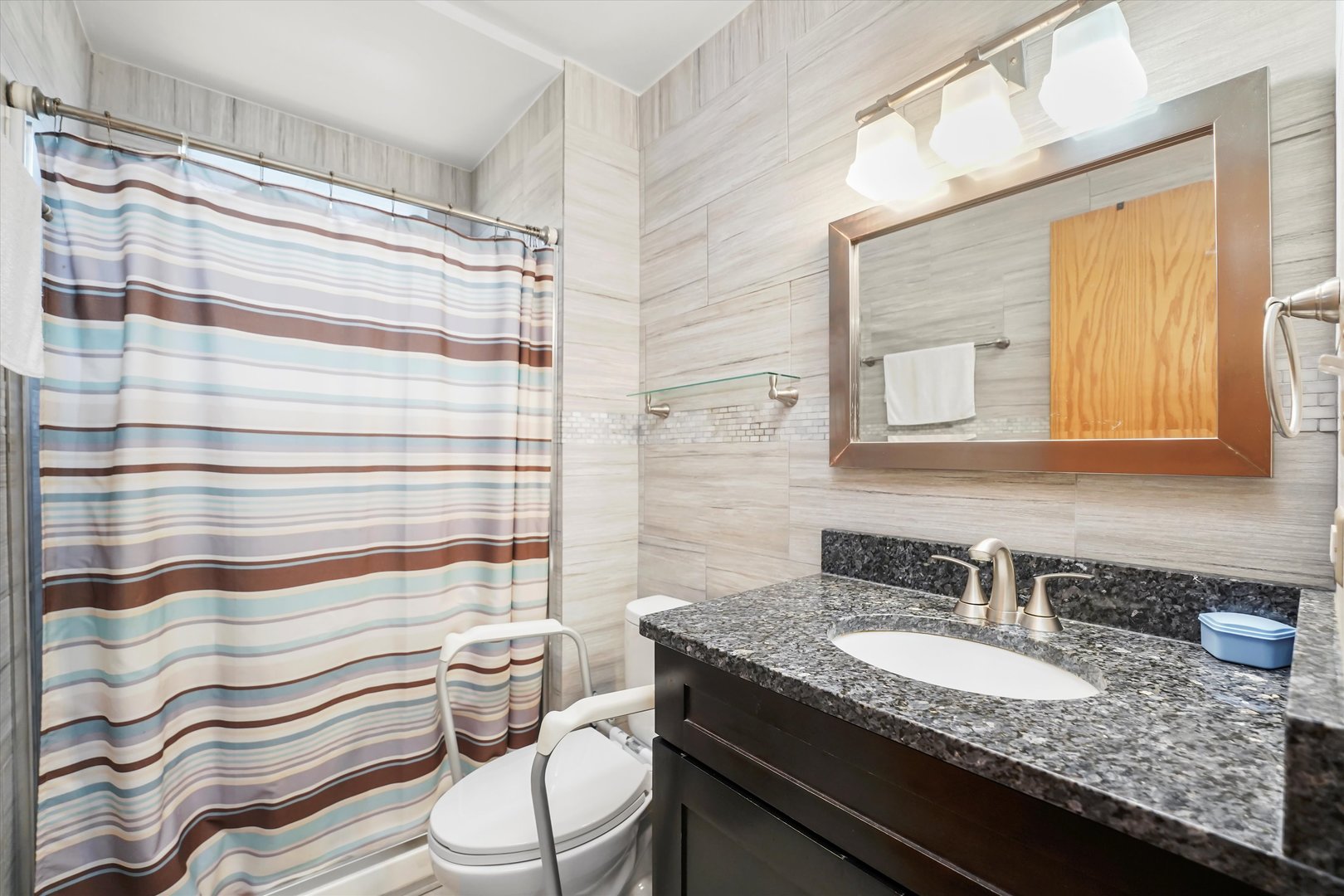 3421 N Overhill Avenue