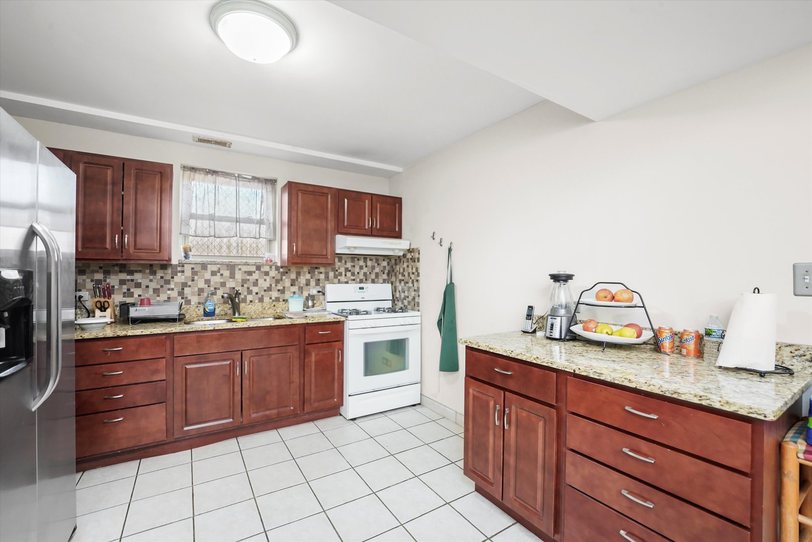 3421 N Overhill Avenue