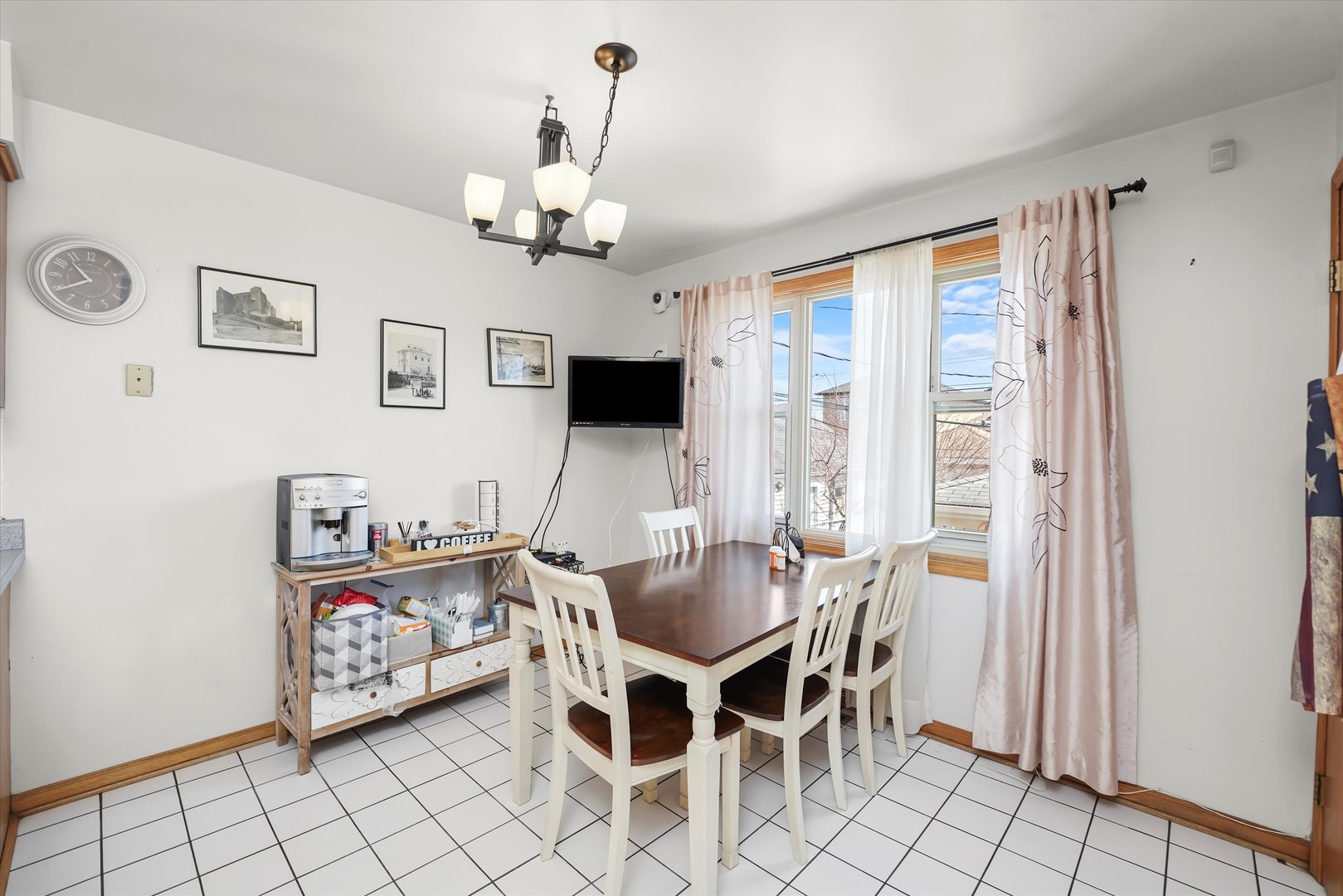 3421 N Overhill Avenue