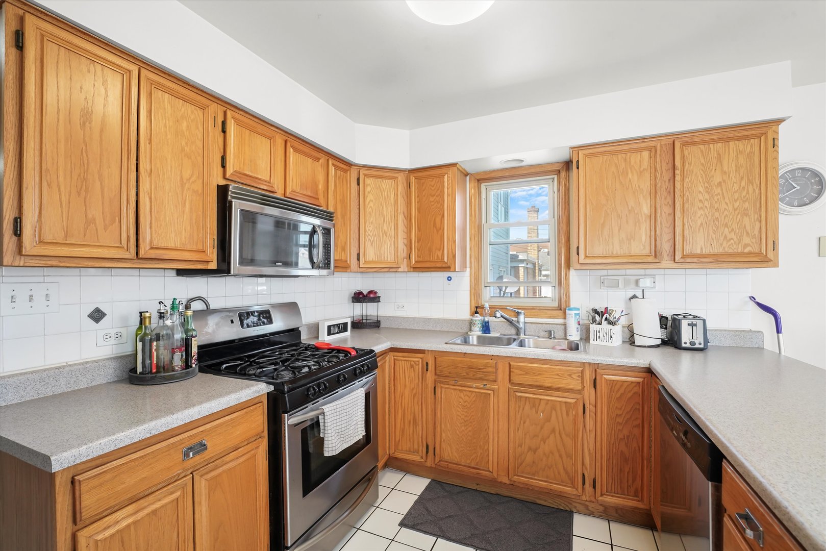 3421 N Overhill Avenue