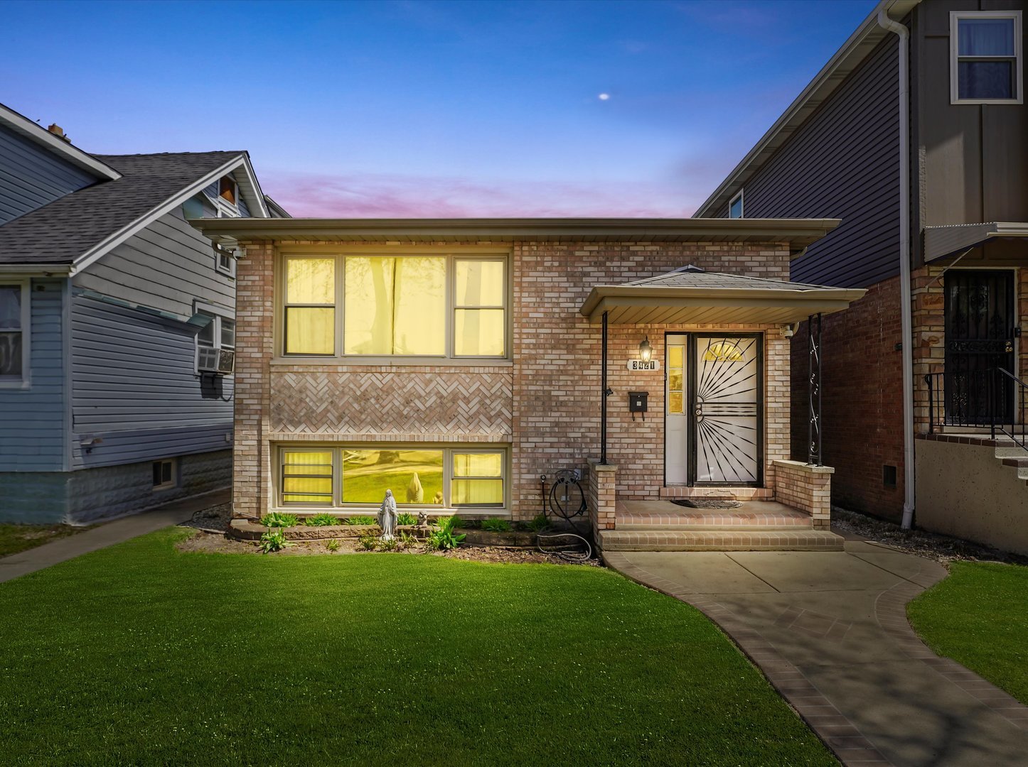 3421 N Overhill Avenue