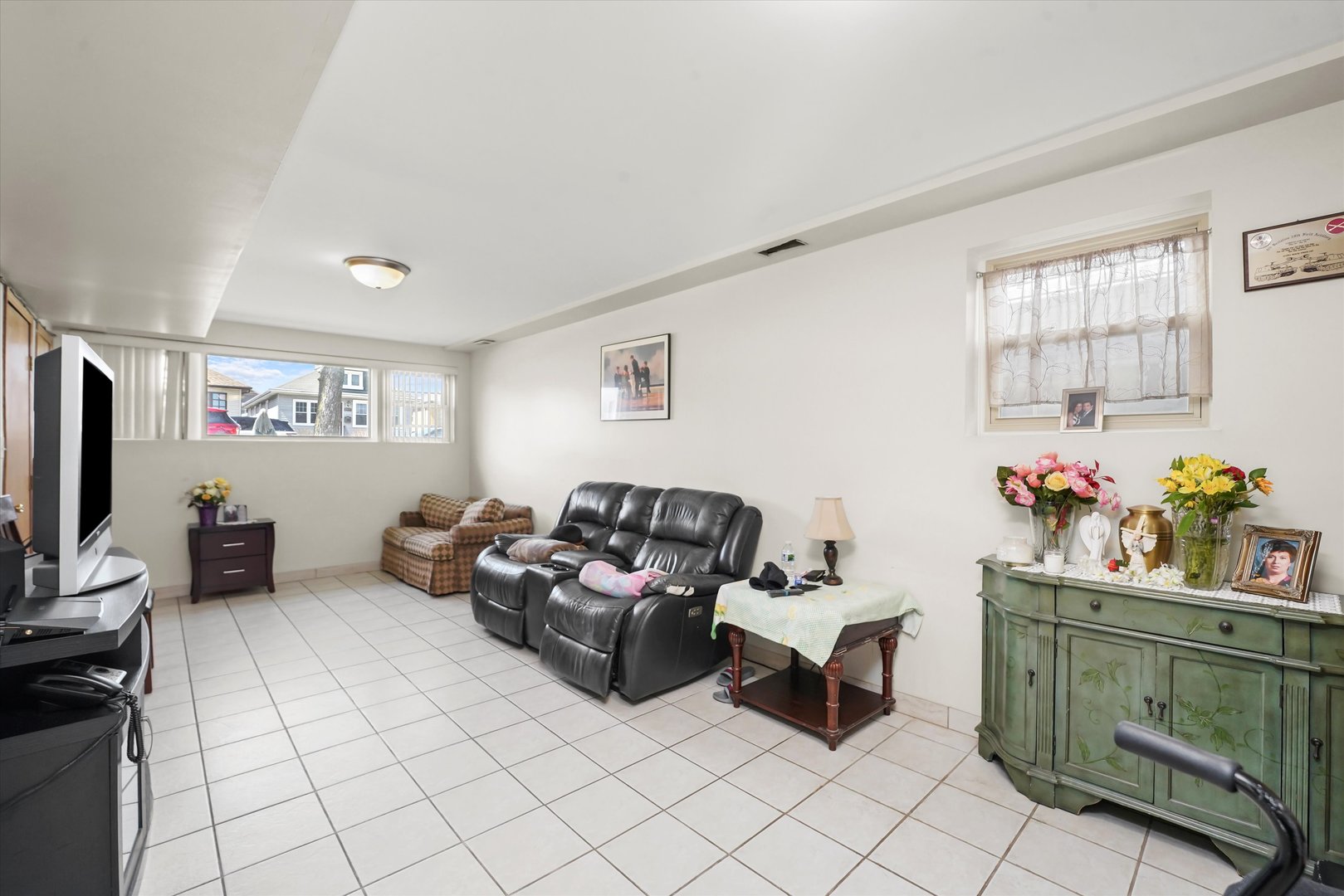 3421 N Overhill Avenue