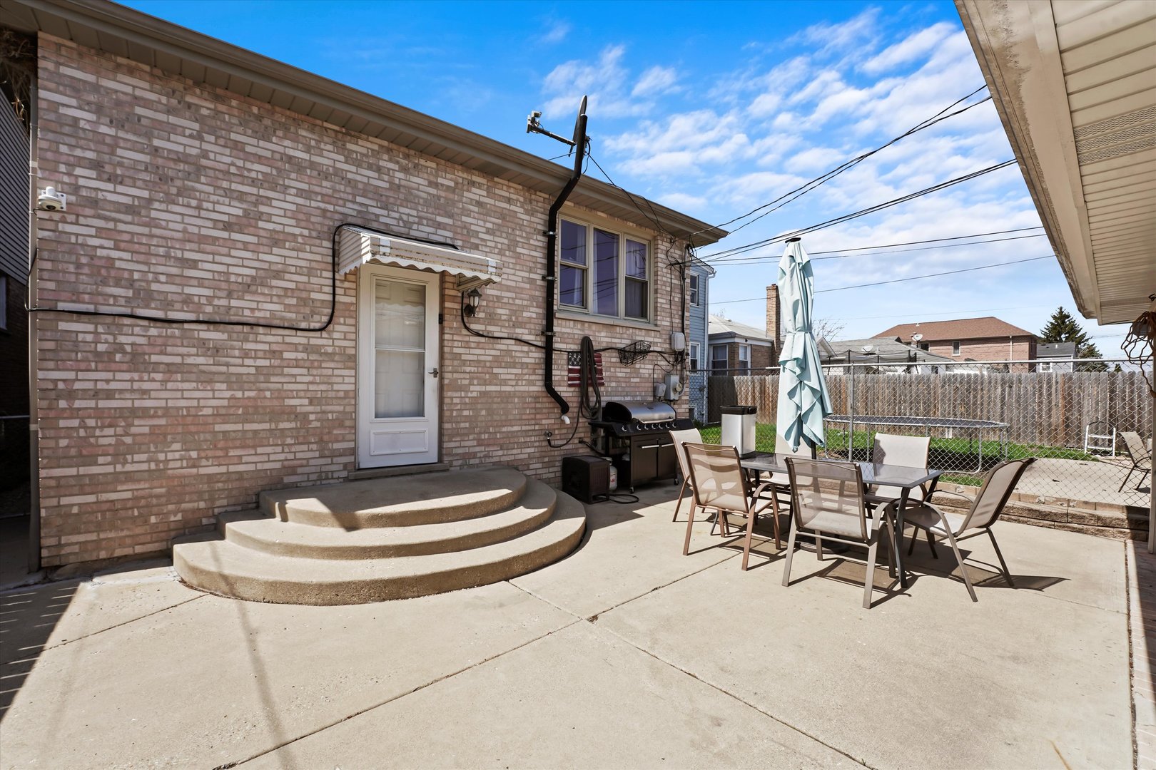 3421 N Overhill Avenue