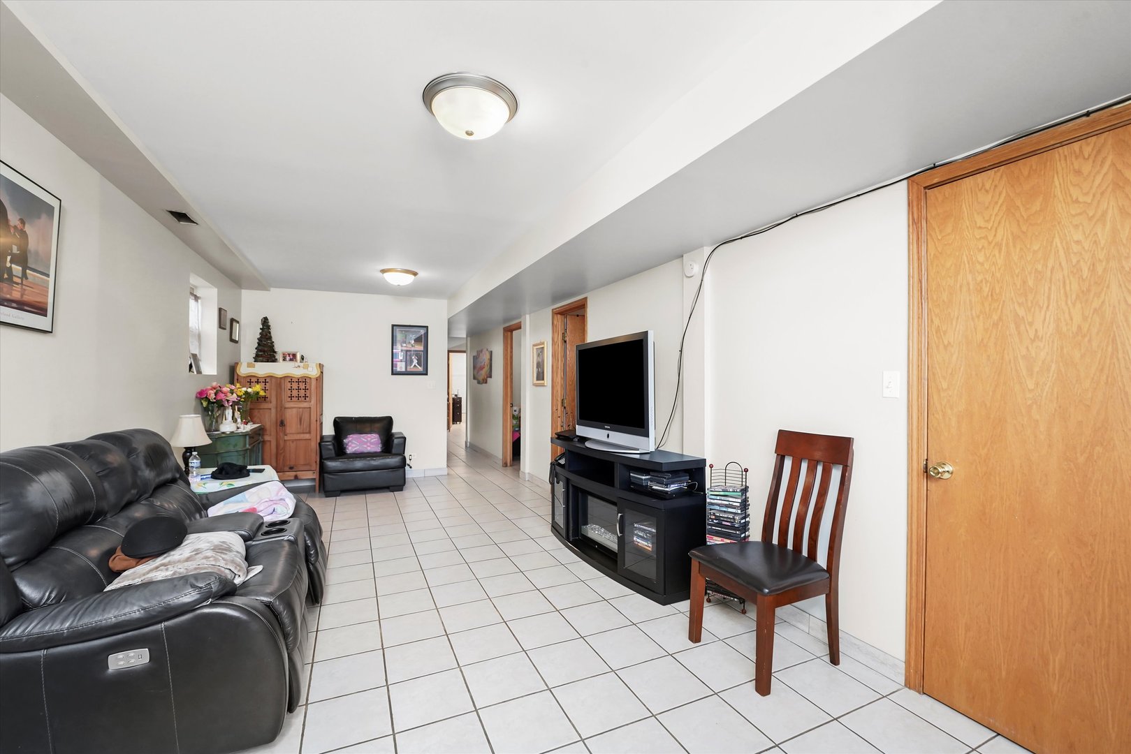 3421 N Overhill Avenue