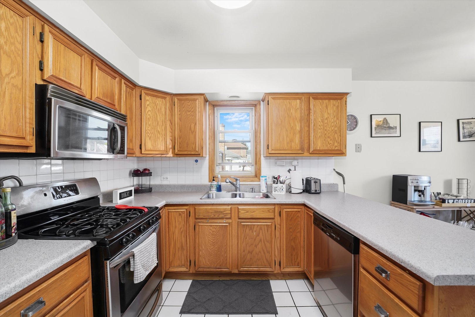 3421 N Overhill Avenue