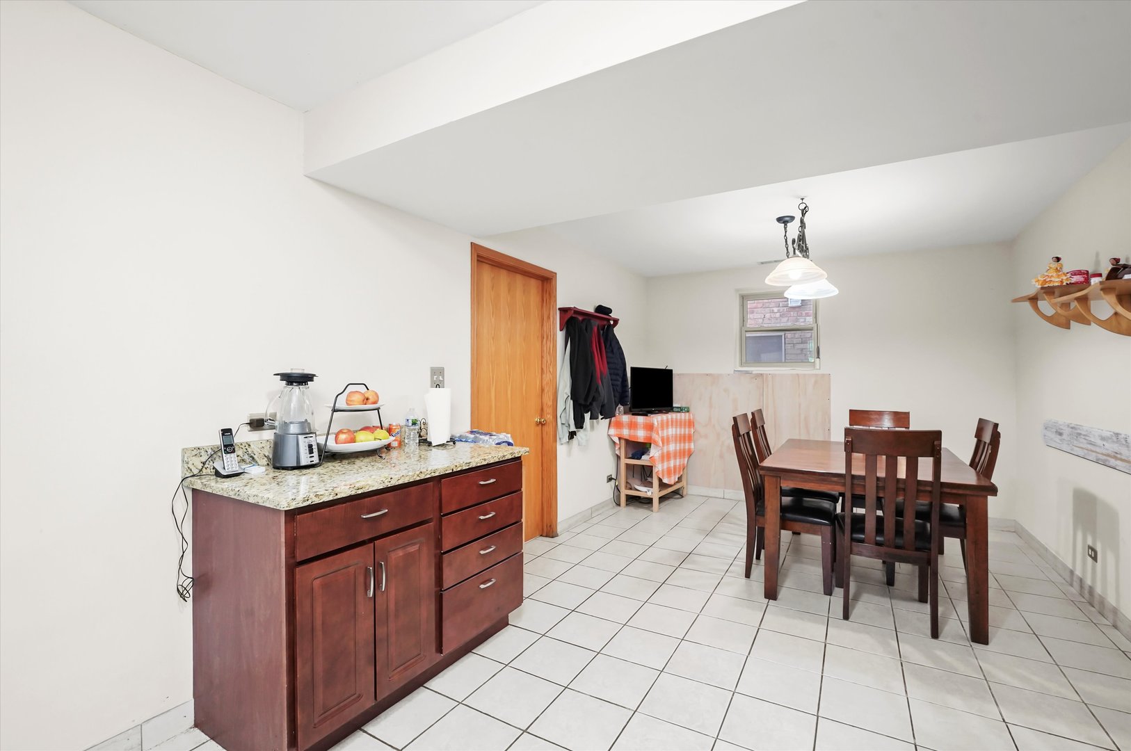 3421 N Overhill Avenue