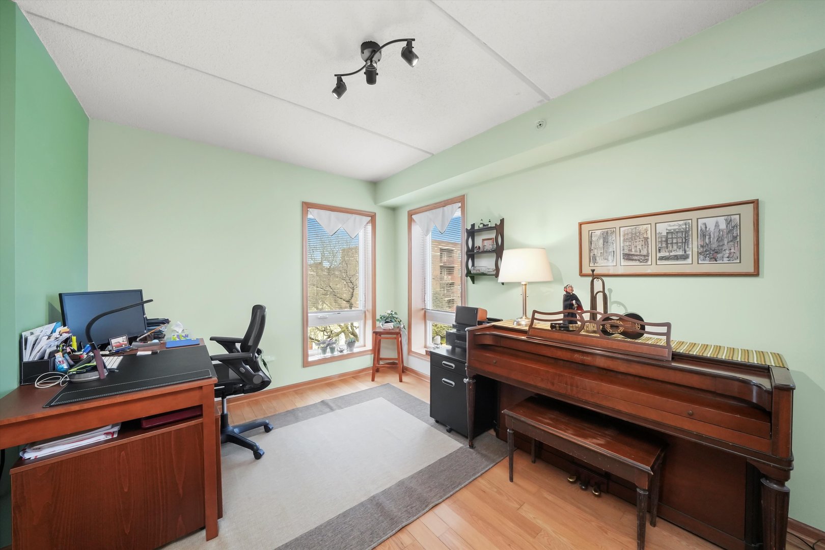 501 ALLES Street Unit: 405