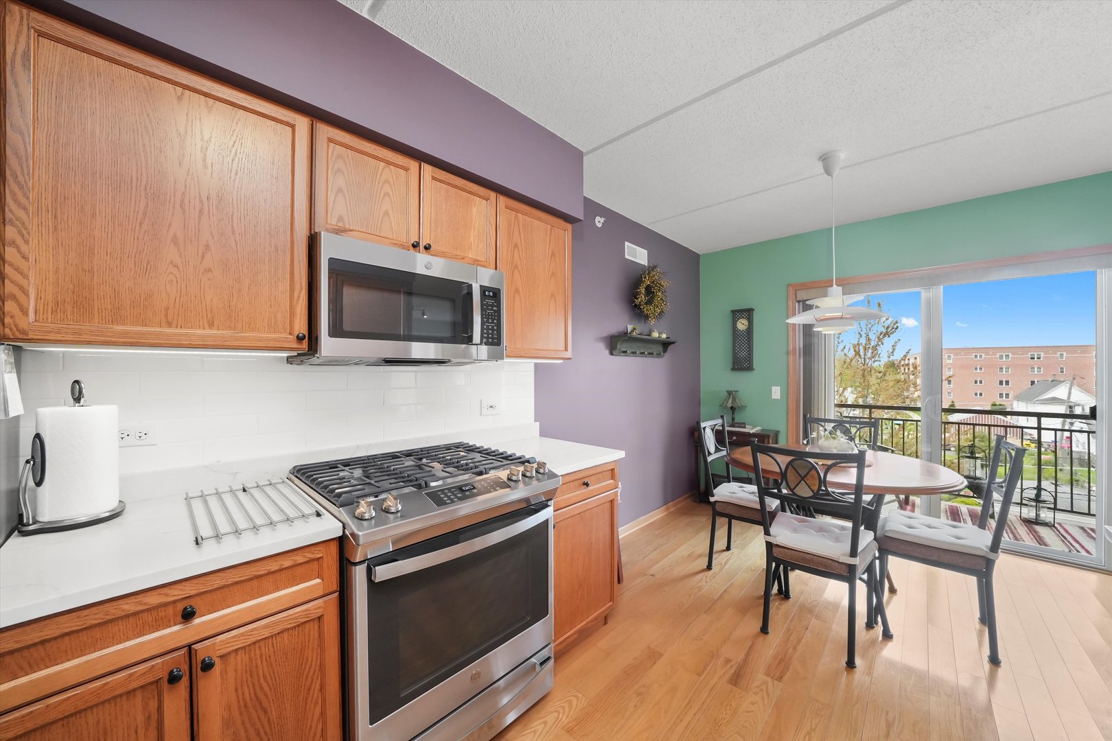 501 ALLES Street Unit: 405
