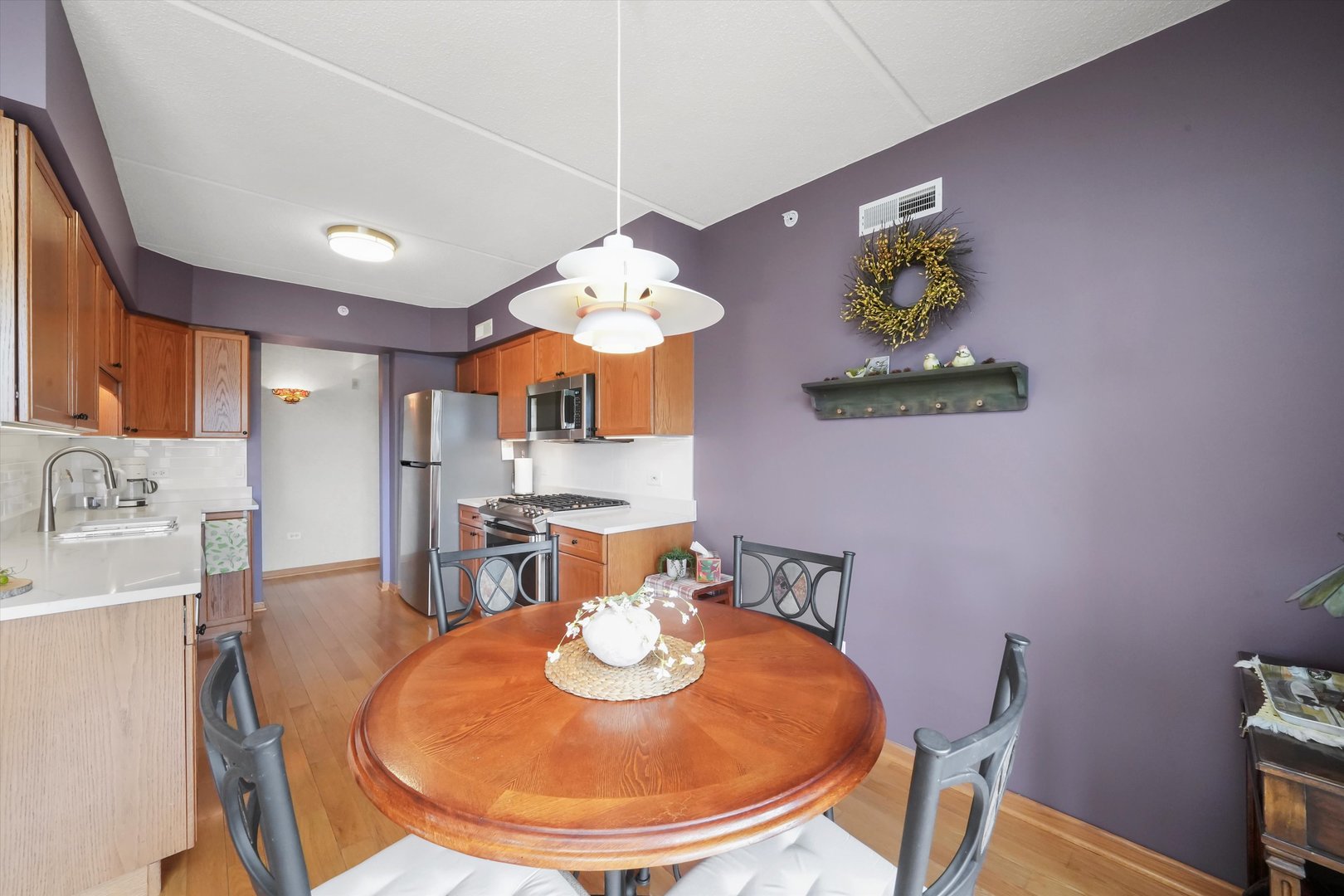 501 ALLES Street Unit: 405