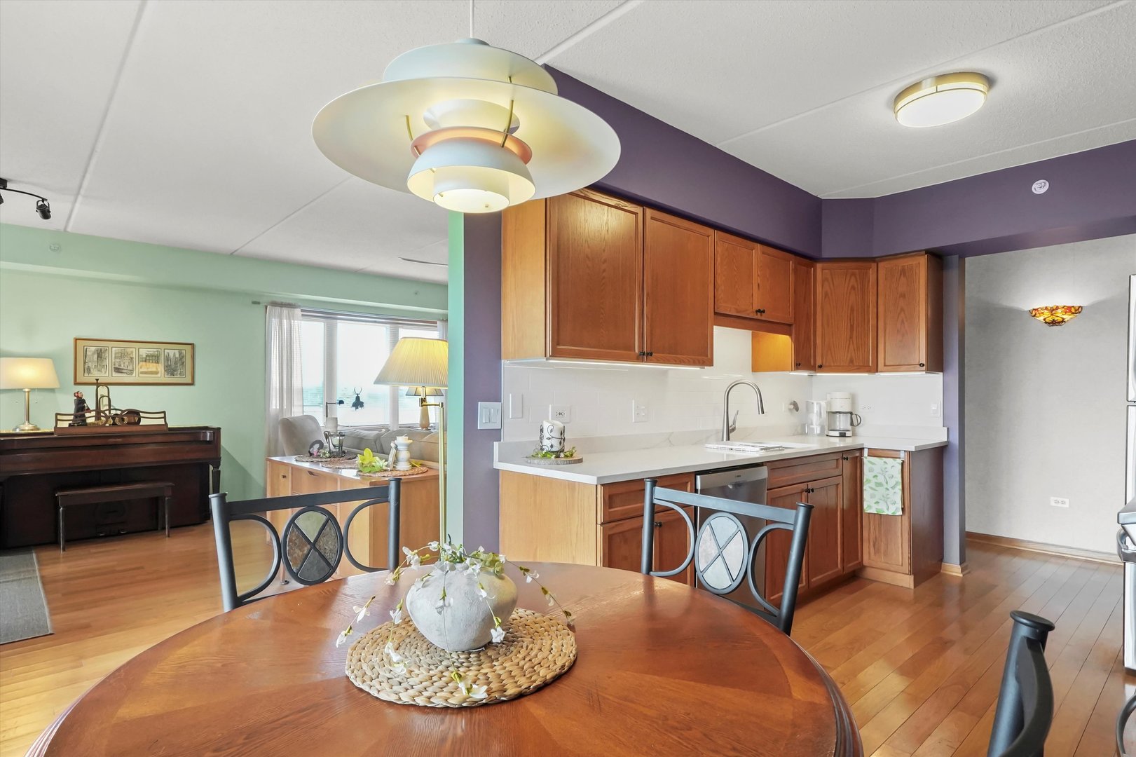 501 ALLES Street Unit: 405
