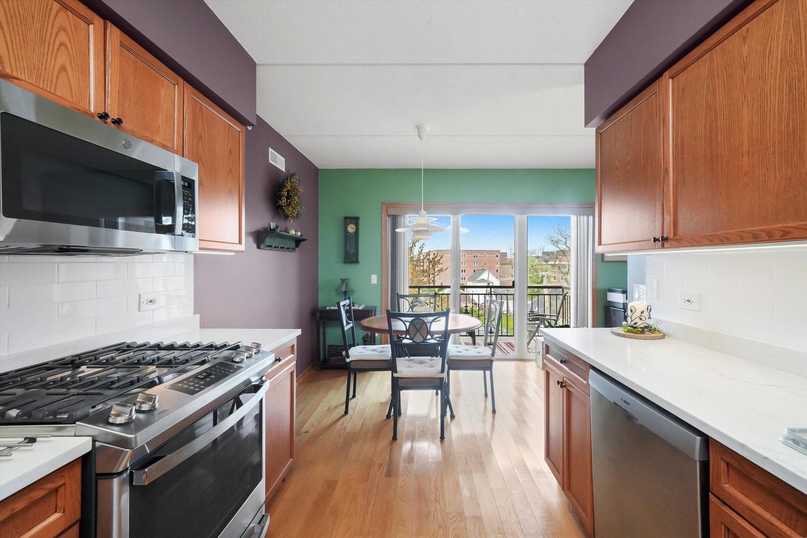 501 ALLES Street Unit: 405