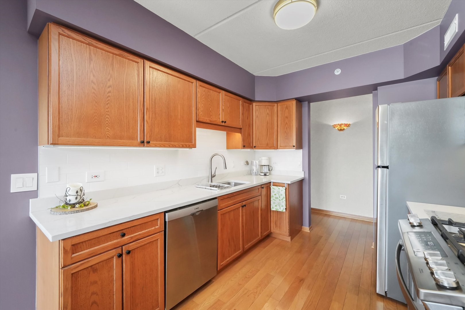 501 ALLES Street Unit: 405