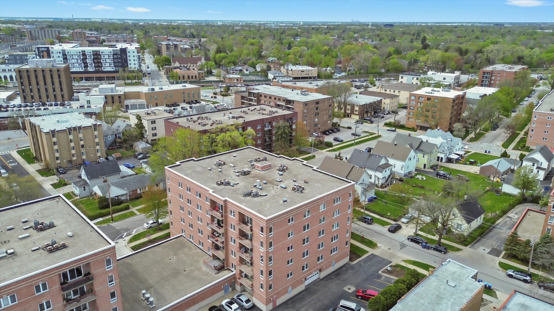 501 ALLES Street Unit: 405