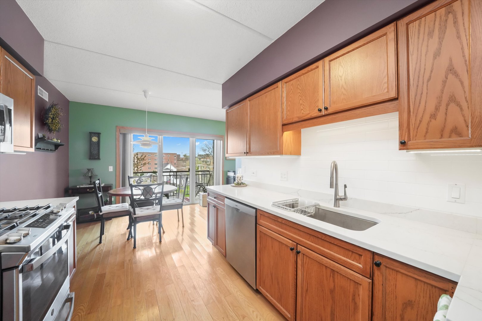 501 ALLES Street Unit: 405