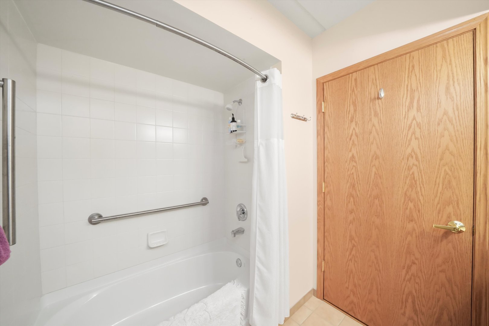 501 ALLES Street Unit: 405