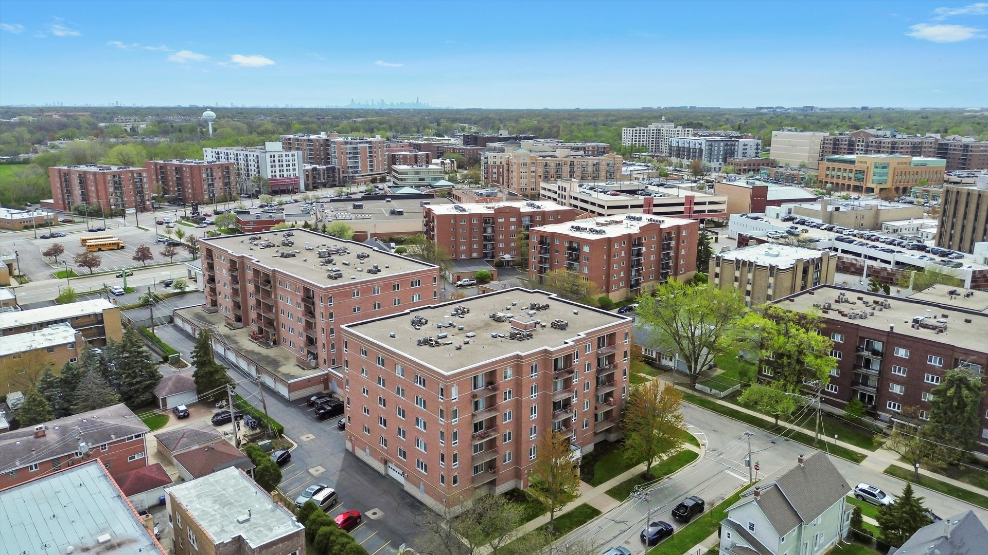 501 ALLES Street Unit: 405