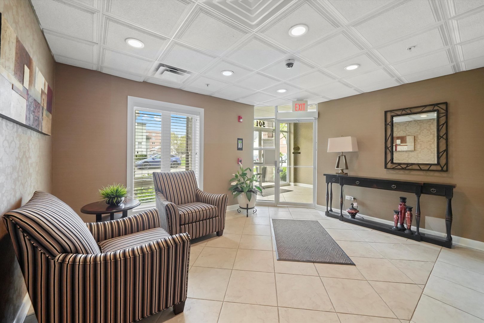 501 ALLES Street Unit: 405