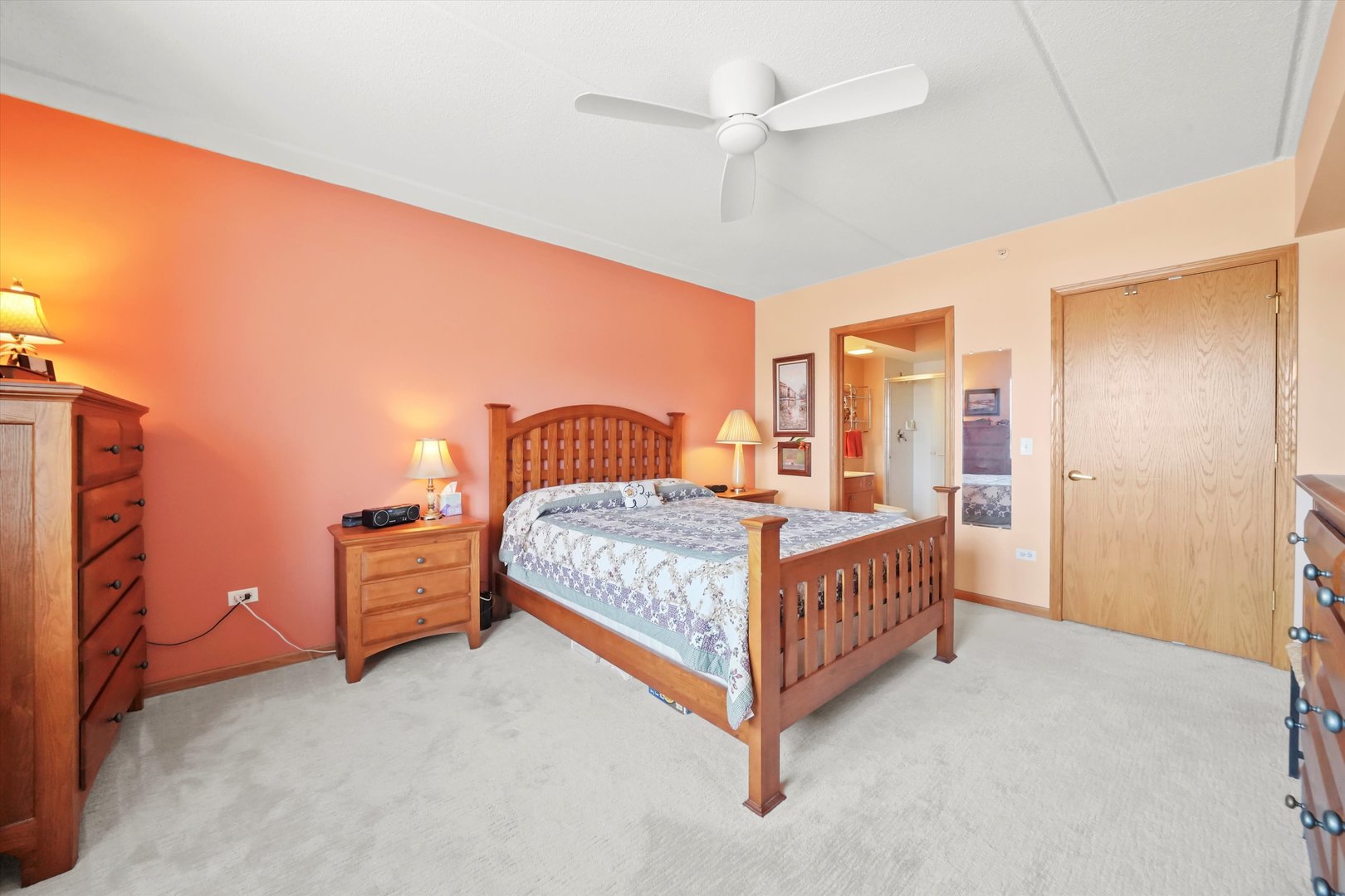 501 ALLES Street Unit: 405