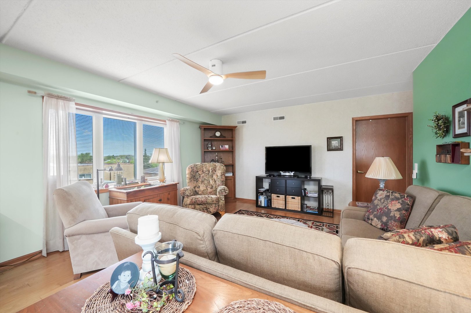501 ALLES Street Unit: 405