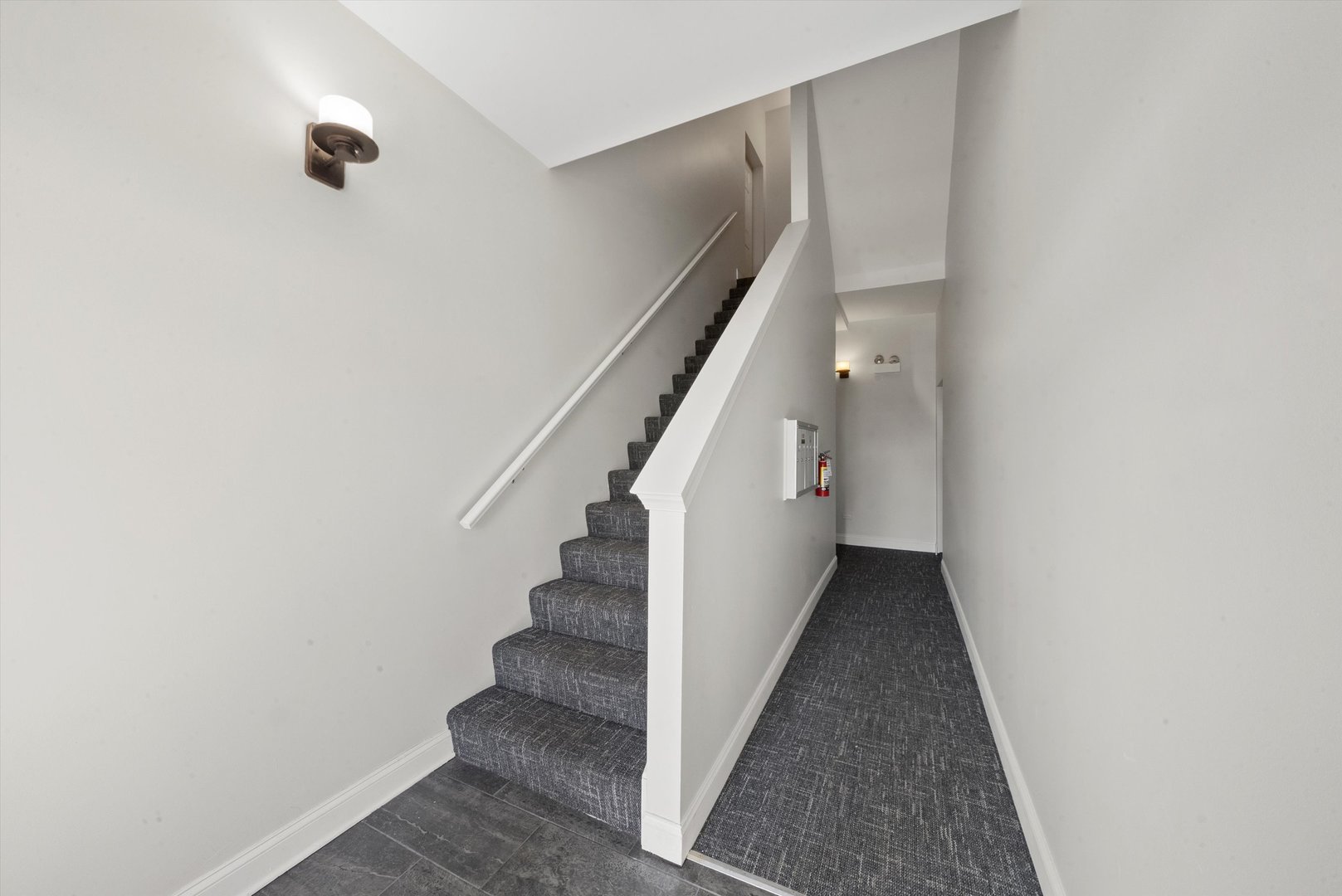 2158 N Natchez Avenue Unit: 1N