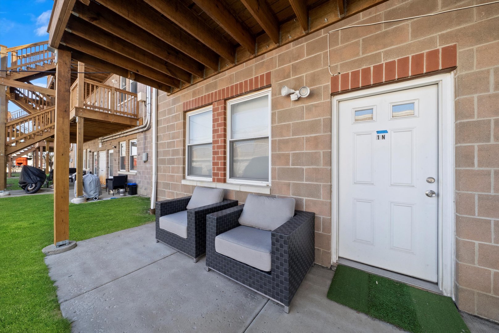 2158 N Natchez Avenue Unit: 1N