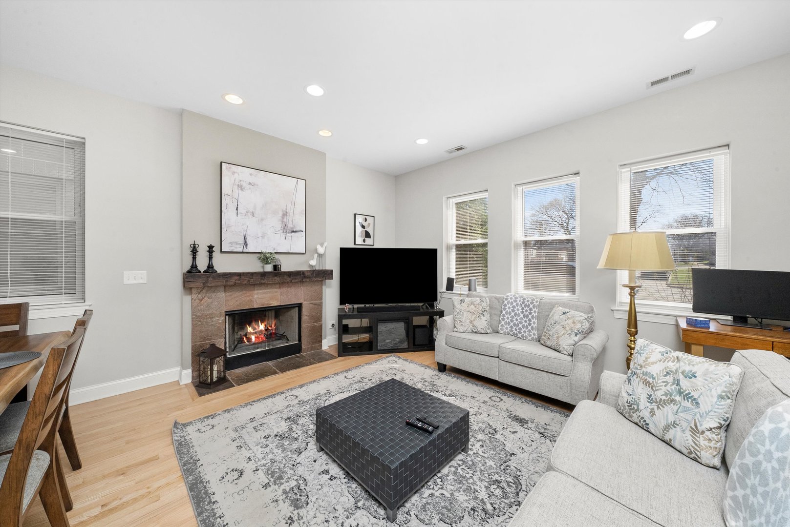 2158 N Natchez Avenue Unit: 1N