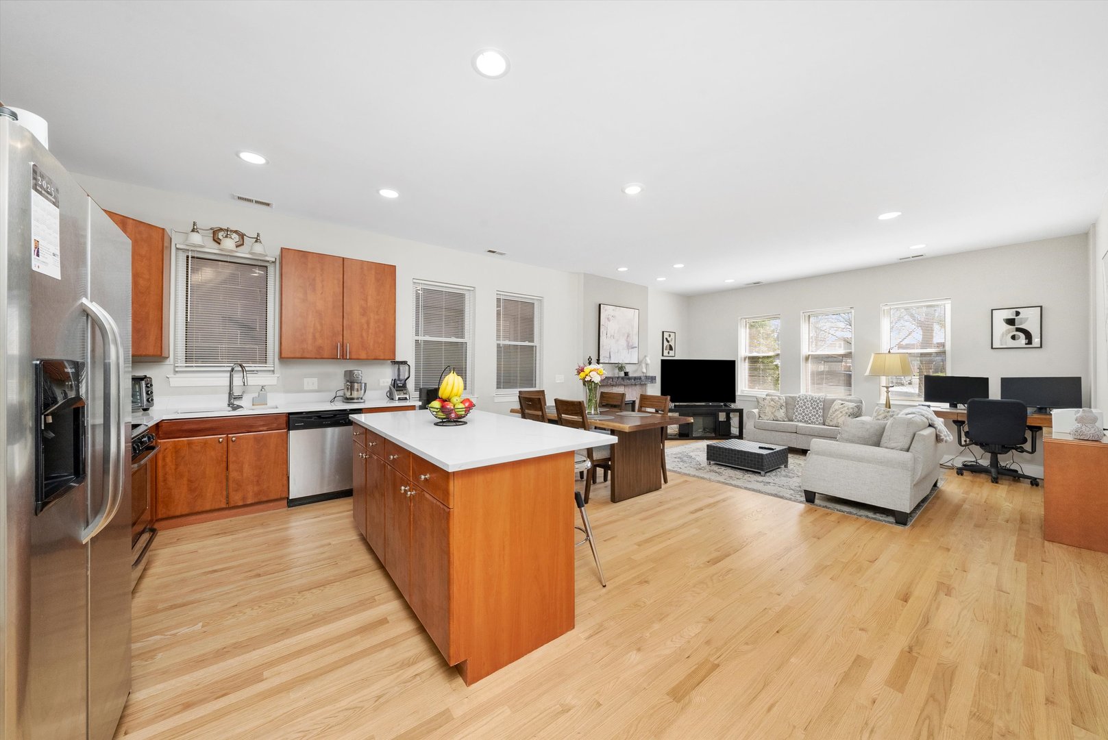 2158 N Natchez Avenue Unit: 1N