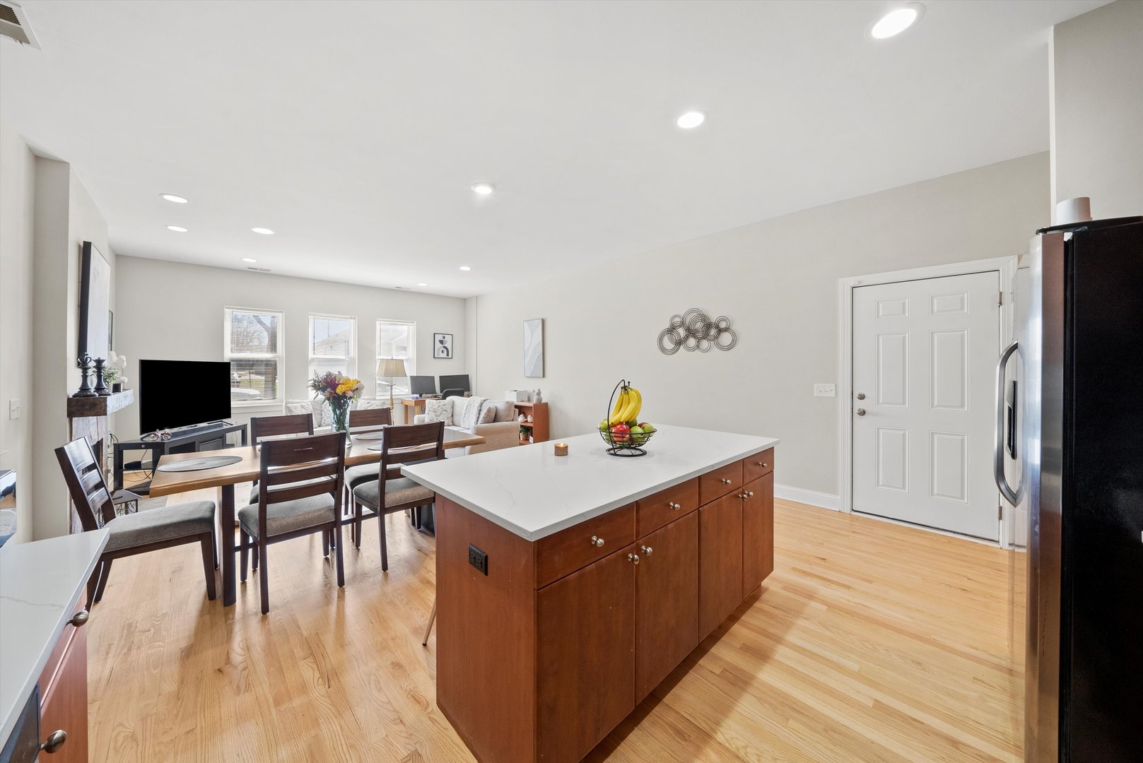 2158 N Natchez Avenue Unit: 1N