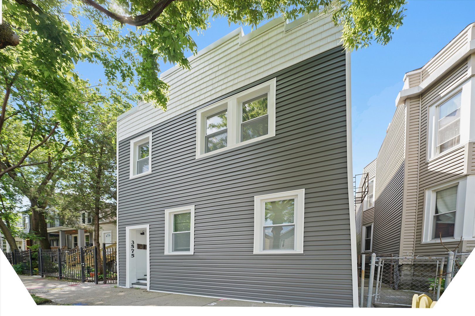 3575 W DICKENS Avenue